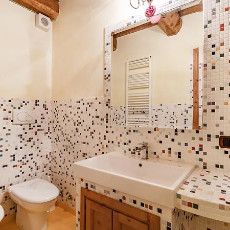 Quercia 4 Close By To Villa